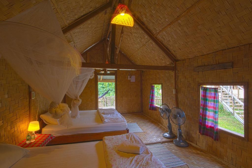 Champa Lao Bungalows Hotel Vang Vieng Bagian luar foto