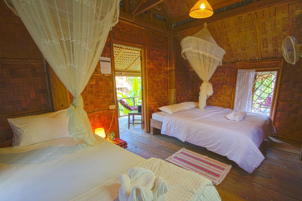 Champa Lao Bungalows Hotel Vang Vieng Bagian luar foto