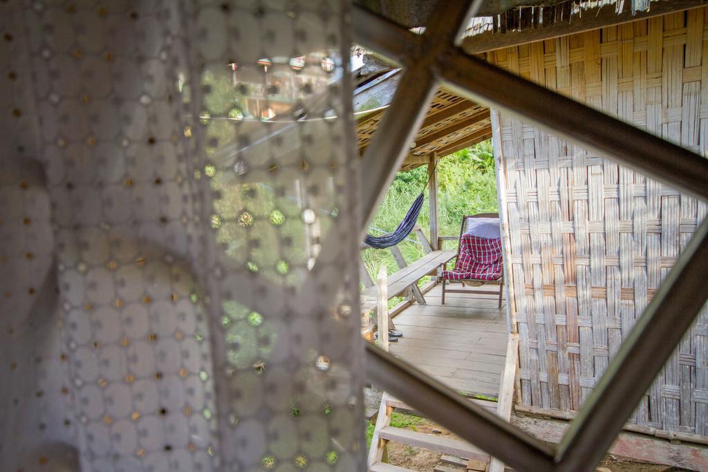 Champa Lao Bungalows Hotel Vang Vieng Bagian luar foto