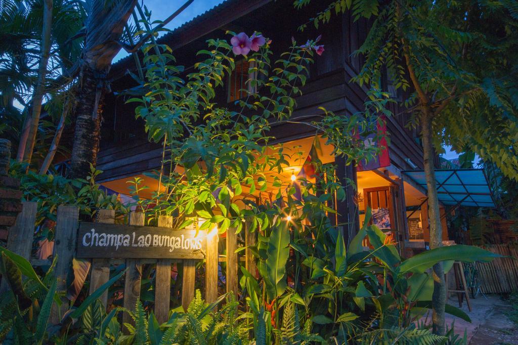 Champa Lao Bungalows Hotel Vang Vieng Bagian luar foto