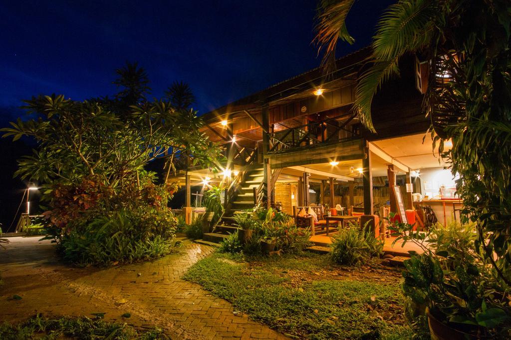 Champa Lao Bungalows Hotel Vang Vieng Bagian luar foto