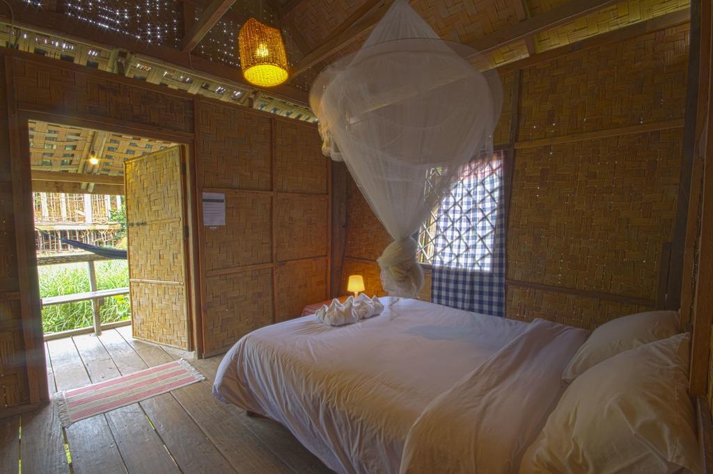 Champa Lao Bungalows Hotel Vang Vieng Bagian luar foto