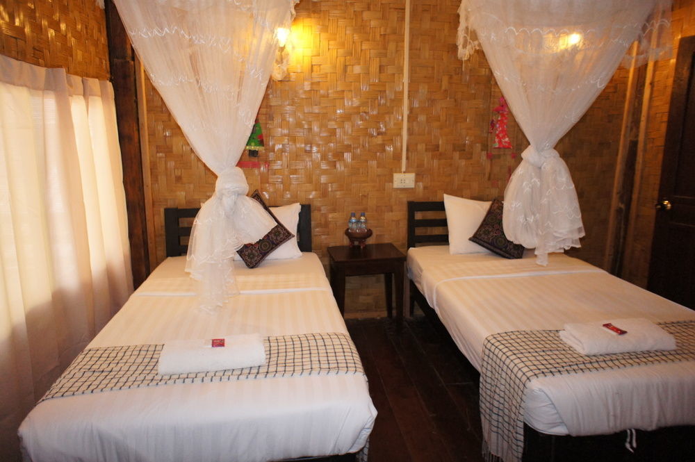 Champa Lao Bungalows Hotel Vang Vieng Bagian luar foto